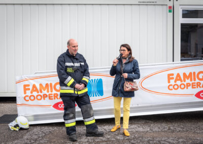 inaugurazione supermercato provvisorio con container abitativi